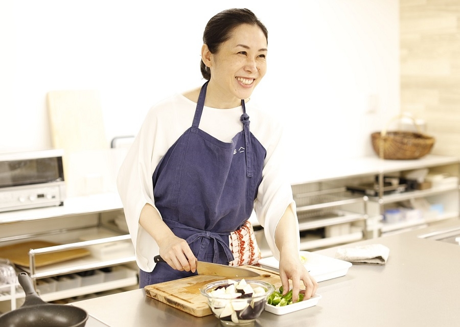 「食のバリアフリー」に挑戦、Webとアプリで家庭での食事療法をサポート