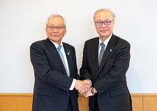  【特別対談】日本医師会 横倉会長～人生100年時代到来 地域における管理栄養士・栄養士の役割～